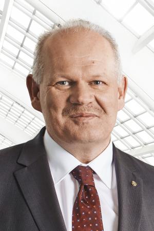 Dr. Klaus Niedl
